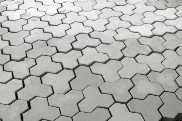 Tres Pontas Paver